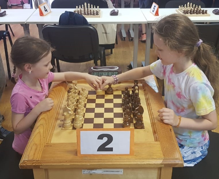 Международный день шахмат отметили в филиале "ПМЦ "Диалог" турниром по шахматам!